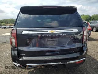 ✅ 2022 Chevrolet Suburban LT • VIN: 1GNSKCKD6NR346570 • Lot: 68472374. Wystawiony na Copart z przebiegiem Nie podano. Bezpłatny archiwum sprzedaży aukcyjnych z USA i szczegółowy raport historii pojazdu na DreamBid. Zdjęcie 6.