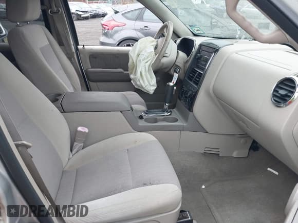 ✅ 2007 Ford Explorer XLT • VIN: 1FMEU73E67UB87480 • Lot: 42334437. Listed on IAAI with 193,683 mi. Free auction sales archive from the USA and detailed vehicle history report at DreamBid. Image 5.