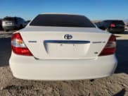 ✅ 2003 Toyota Camry LE • VIN: 4T1BF32K03U057864 • Lot: 89484355. Wystawiony na Copart z przebiegiem 205 753 mil. Bezpłatny archiwum sprzedaży aukcyjnych z USA i szczegółowy raport historii pojazdu na DreamBid. Zdjęcie 6.