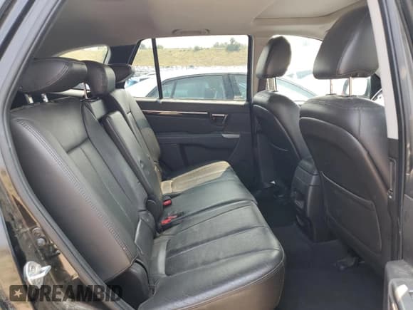 ✅ 2011 Hyundai Santa Fe Limited • VIN: 5XYZK3AB1BG088623 • Lot: 61277864. Listed on Copart with 187,681 mi. Free auction sales archive from the USA and detailed vehicle history report at DreamBid. Image 11.