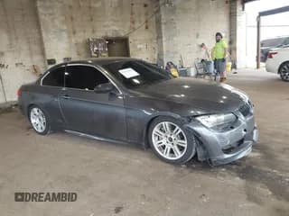 ✅ 2007 BMW 3 Series 335i • VIN: WBAWL735X7PX42731 • Лот: 42362319. Опубликован ранее на IAAI с пробегом 64 372 миль. Бесплатный доступ к архиву аукционных продаж из США и подробный отчёт об истории автомобиля на DreamBid. Изображение 1.