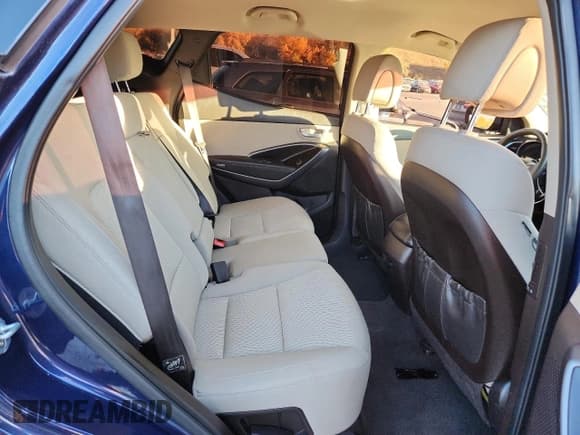 ✅ 2017 Hyundai Santa Fe 2.4L • VIN: 5XYZUDLB6HG470832 • Лот: 86548445. Опубликован ранее на Copart с пробегом 116 557 миль. Бесплатный доступ к архиву аукционных продаж из США и подробный отчёт об истории автомобиля на DreamBid. Изображение 10.