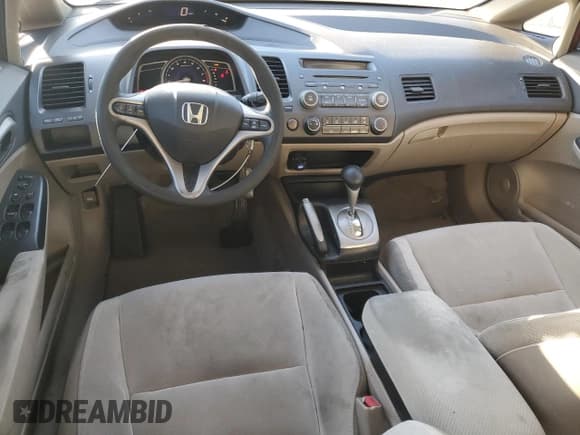 ✅ 2009 Honda Civic EX • VIN: 2HGFA16809H517741 • Lot: 92927105. Wystawiony na Copart z przebiegiem 238 720 mil. Bezpłatny archiwum sprzedaży aukcyjnych z USA i szczegółowy raport historii pojazdu na DreamBid. Zdjęcie 8.