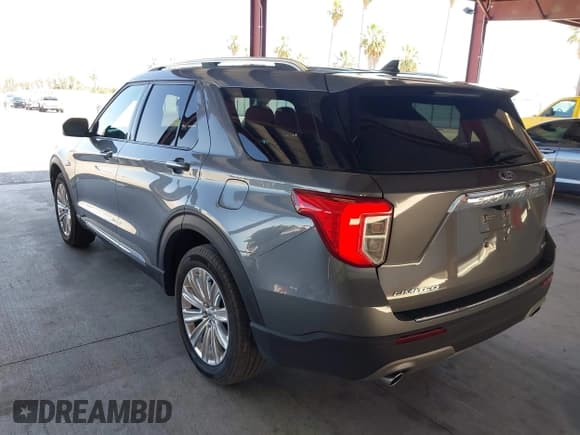 ✅ 2024 Ford Explorer Limited • VIN: 1FMSK8FHXRGA39340 • Lot: 42541569. Wystawiony na IAAI z przebiegiem 5 954 mil. Bezpłatny archiwum sprzedaży aukcyjnych z USA i szczegółowy raport historii pojazdu na DreamBid. Zdjęcie 3.