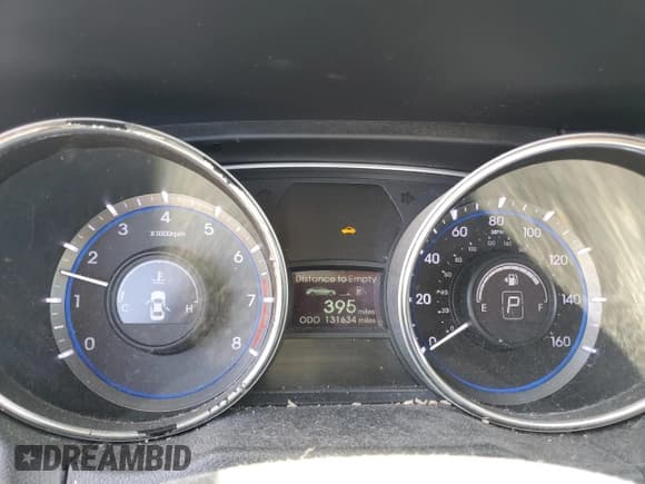 ✅ 2014 Hyundai Sonata GLS • VIN: 5NPEB4AC8EH845866 • Lot: 70655904. Listed on Copart with 131,634 mi. Free auction sales archive from the USA and detailed vehicle history report at DreamBid. Image 9.