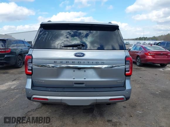 ✅ 2024 Ford Expedition Max Limited • VIN: 1FMJK1K80REA09431 • Lot: 41514189. Listed on IAAI with 55,383 mi. Free auction sales archive from the USA and detailed vehicle history report at DreamBid. Image 16.