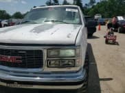 ✅ 1998 GMC Sierra 1500 • VIN: 2GTEK19R9W1550110 • Лот: 57166575. Опубликован ранее на Copart с пробегом 231 521 миль. Бесплатный доступ к архиву аукционных продаж из США и подробный отчёт об истории автомобиля на DreamBid. Изображение 13.