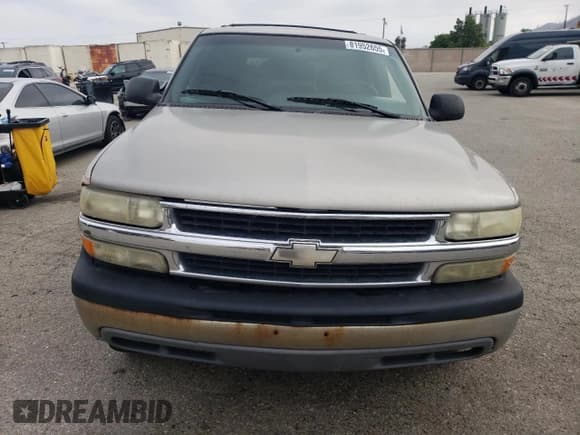 ✅ 2002 Chevrolet Tahoe LS • VIN: 1GNEC13V02R172576 • Lot: 81952655. Listed on Copart with 188,843 mi. Free auction sales archive from the USA and detailed vehicle history report at DreamBid. Image 5.
