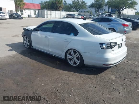 ✅ 2017 Volkswagen Jetta GLI • VIN: 3VW5T7AJ2HM321170 • Lot: 43364539. Listed on IAAI with 185,341 mi. Free auction sales archive from the USA and detailed vehicle history report at DreamBid. Image 3.