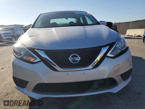 ✅ 2019 Nissan Sentra S • VIN: 3N1AB7AP8KY434620 • Лот: 92980585. Опубликован ранее на Copart с пробегом 111 299 миль. Бесплатный доступ к архиву аукционных продаж из США и подробный отчёт об истории автомобиля на DreamBid. Изображение 5.