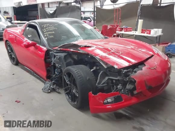 ✅ 2012 Chevrolet Corvette 1LT • VIN: 1G1YE2DW1C5101501 • Lot: 41945109. Listed on IAAI with Not provided. Free auction sales archive from the USA and detailed vehicle history report at DreamBid. Image 1.