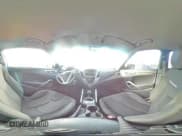 ✅ 2012 Hyundai Veloster w/Red Int • VIN: KMHTC6ADXCU063897 • Lot: 82100474. Wystawiony na Copart z przebiegiem 191 493 mil. Bezpłatny archiwum sprzedaży aukcyjnych z USA i szczegółowy raport historii pojazdu na DreamBid. Zdjęcie 15.