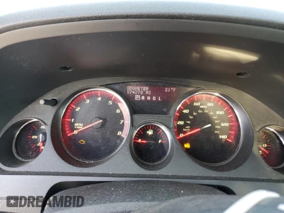 ✅ 2010 GMC Acadia SLE • VIN: 1GKLRLED4AJ158485 • Lot: 81475855. Listed on Copart with 174,272 mi. Free auction sales archive from the USA and detailed vehicle history report at DreamBid. Image 9.