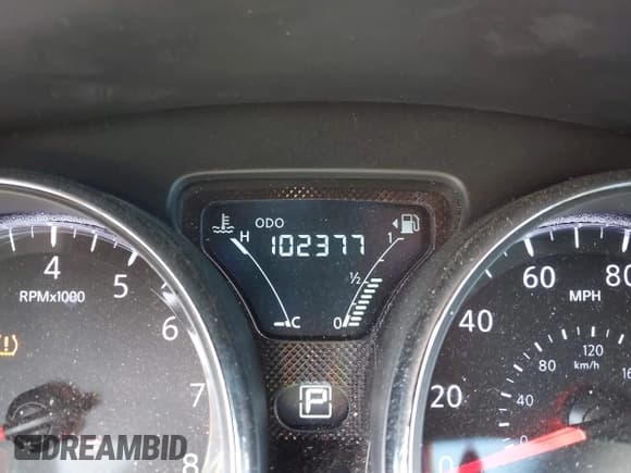 ✅ 2018 Nissan Versa SV • VIN: 3N1CN7AP0JL886203 • Lot: 43405040. Wystawiony na IAAI z przebiegiem 102 377 mil. Bezpłatny archiwum sprzedaży aukcyjnych z USA i szczegółowy raport historii pojazdu na DreamBid. Zdjęcie 16.