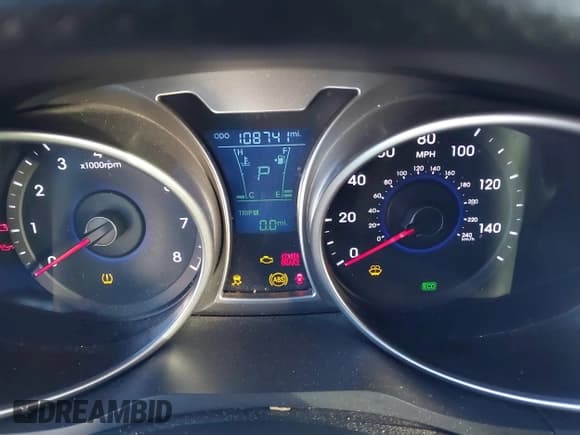 ✅ 2016 Hyundai Veloster • VIN: KMHTC6AD8GU257544 • Lot: 41429095. Wystawiony na IAAI z przebiegiem 108 741 mil. Bezpłatny archiwum sprzedaży aukcyjnych z USA i szczegółowy raport historii pojazdu na DreamBid. Zdjęcie 7.