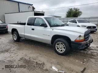 ✅ 2001 Dodge Dakota • VIN: 1B7GL22X71S271056 • Lot: 70401814. Wystawiony na Copart z przebiegiem 199 952 mil. Bezpłatny archiwum sprzedaży aukcyjnych z USA i szczegółowy raport historii pojazdu na DreamBid. Zdjęcie 4.