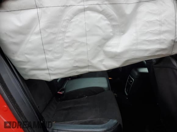 ✅ 2015 Dodge Charger Road/Track • VIN: 2C3CDXCT2FH816961 • Лот: 82694205. Опубликован ранее на Copart с пробегом 105 242 миль. Бесплатный доступ к архиву аукционных продаж из США и подробный отчёт об истории автомобиля на DreamBid. Изображение 10.