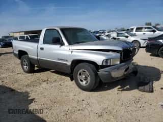 2001 Dodge 1500 с VIN 1B7HC16Y41S230188, выставлен на аукционе Copart как лот 82041104 с пробегом 152 311 миль миль и Списание • Salvage title. История ставок и продаж доступна на DreamBid. Изображение 4.