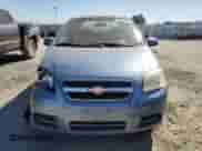 2007 Chevrolet Aveo LS z VIN KL1TD56617B119529, wystawiony jako Copart lot #72586614 z przebiegiem 107 562 mil mil oraz Szkoda całkowita • Salvage title. Historia ofert i sprzedaży dostępna na DreamBid. Obrazek 5.