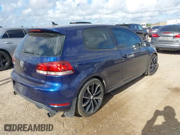 ✅ 2011 Volkswagen Golf GTI Autobahn • VIN: WVWFV7AJ8BW121872 • Lot: 42569013. Listed on IAAI with 133,481 mi. Free auction sales archive from the USA and detailed vehicle history report at DreamBid. Image 4.