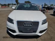 ✅ 2010 Audi A3 Premium Plus • VIN: WAUKEAFM6AA133526 • Lot: 70902774. Wystawiony na Copart z przebiegiem 161 090 mil. Bezpłatny archiwum sprzedaży aukcyjnych z USA i szczegółowy raport historii pojazdu na DreamBid. Zdjęcie 5.