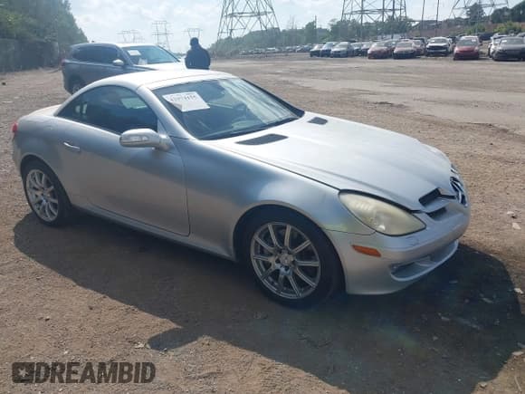 ✅ 2005 Mercedes-Benz SLK 230/320 • VIN: WDBWK56F75F021606 • Lot: 42974155. Listed on IAAI with 97,183 mi. Free auction sales archive from the USA and detailed vehicle history report at DreamBid. Image 1.