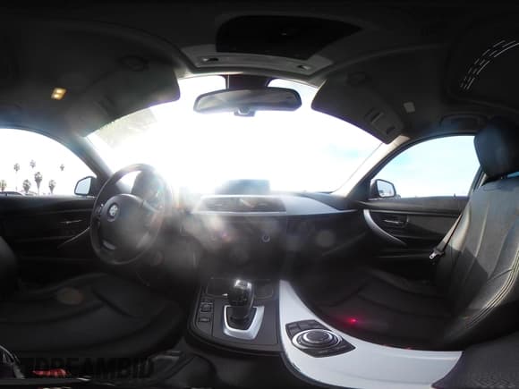 ✅ 2012 BMW 3 Series 328i • VIN: WBA3C1C57CF431953 • Lot: 43744650. Listed on IAAI with 106,909 mi. Free auction sales archive from the USA and detailed vehicle history report at DreamBid. Image 18.