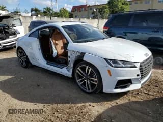 ✅ 2020 Audi TT • VIN: TRUAEAFV1L1000947 • Lot: 37233833. Wystawiony na Copart z przebiegiem 22 657 mil. Bezpłatny archiwum sprzedaży aukcyjnych z USA i szczegółowy raport historii pojazdu na DreamBid. Zdjęcie 4.