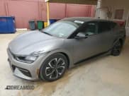 ✅ 2022 Kia EV6 GT-Line • VIN: KNDC44LA5N5080452 • Лот: 52538665. Опубликован ранее на Copart с пробегом 34 250 миль. Бесплатный доступ к архиву аукционных продаж из США и подробный отчёт об истории автомобиля на DreamBid. Изображение 1.