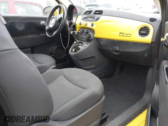 ✅ 2012 FIAT 500 Pop • VIN: 3C3CFFAR9CT343896 • Lot: 42564746. Listed on IAAI with 83,775 mi. Free auction sales archive from the USA and detailed vehicle history report at DreamBid. Image 5.