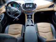 ✅ 2017 Chevrolet Volt Premier • VIN: 1G1RD6S52HU156822 • Lot: 82419384. Wystawiony na Copart z przebiegiem 114 223 mil. Bezpłatny archiwum sprzedaży aukcyjnych z USA i szczegółowy raport historii pojazdu na DreamBid. Zdjęcie 8.