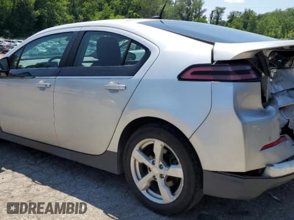 ✅ 2013 Chevrolet Volt • VIN: 1G1RB6E49DU145593 • Lot: 60851864. Wystawiony na Copart z przebiegiem 110 864 mil. Bezpłatny archiwum sprzedaży aukcyjnych z USA i szczegółowy raport historii pojazdu na DreamBid. Zdjęcie 2.