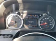 ✅ 2020 Chevrolet Silverado 2500HD LTZ • VIN: 1GC4YPEY4LF207932 • Lot: 80317645. Wystawiony na Copart z przebiegiem 100 810 mil. Bezpłatny archiwum sprzedaży aukcyjnych z USA i szczegółowy raport historii pojazdu na DreamBid. Zdjęcie 9.