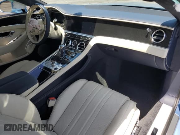 ✅ 2022 Bentley Continental GT GT V8 • VIN: SCBCG2ZG4NC094932 • Lot: 64056355. Listed on Copart with 6,596 mi. Free auction sales archive from the USA and detailed vehicle history report at DreamBid. Image 8.