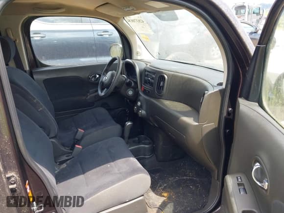 ✅ 2009 Nissan Cube S • VIN: JN8AZ28R09T127470 • Lot: 42837003. Wystawiony na IAAI z przebiegiem 157 118 mil. Bezpłatny archiwum sprzedaży aukcyjnych z USA i szczegółowy raport historii pojazdu na DreamBid. Zdjęcie 5.