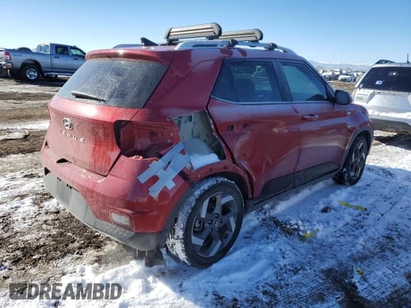 ✅ 2022 Hyundai Venue SEL • VIN: KMHRC8A31NU204128 • Lot: 87636775. Listed on Copart with 17,635 mi. Free auction sales archive from the USA and detailed vehicle history report at DreamBid. Image 3.