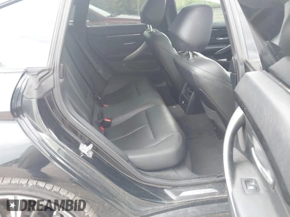 ✅ 2016 BMW 4 Series 428i xDrive • VIN: WBA4C9C51GG137189 • Lot: 42564475. Listed on IAAI with 93,069 mi. Free auction sales archive from the USA and detailed vehicle history report at DreamBid. Image 8.