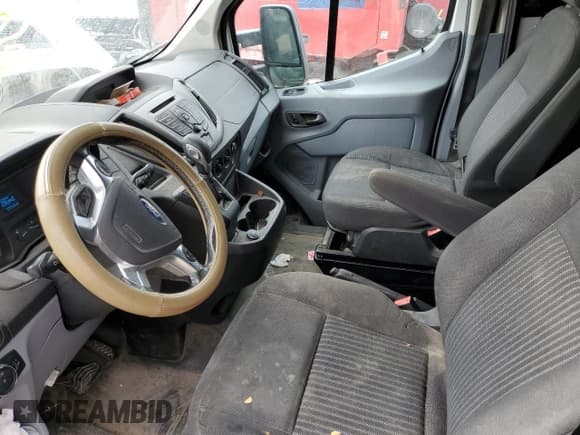 ✅ 2017 Ford Transit • VIN: 1FTBW2XG0HKB46887 • Lot: 84460244. Wystawiony na Copart z przebiegiem 125 146 mil. Bezpłatny archiwum sprzedaży aukcyjnych z USA i szczegółowy raport historii pojazdu na DreamBid. Zdjęcie 8.