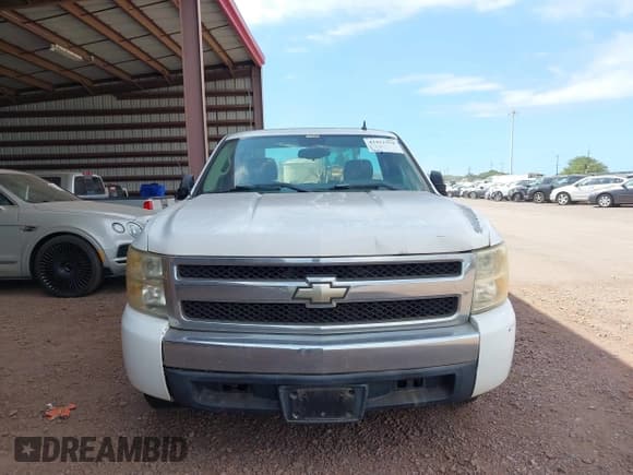 ✅ 2007 Chevrolet Silverado 1500 Work Truck • VIN: 1GCEC14C37E603948 • Лот: 43411938. Опубликован ранее на IAAI с пробегом Не указан. Бесплатный доступ к архиву аукционных продаж из США и подробный отчёт об истории автомобиля на DreamBid. Изображение 11.
