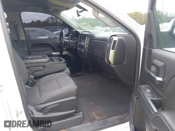 ✅ 2018 Chevrolet Silverado 1500 LT • VIN: 3GCPCREC4JG530918 • Лот: 43580005. Опубликован ранее на IAAI с пробегом Не указан. Бесплатный доступ к архиву аукционных продаж из США и подробный отчёт об истории автомобиля на DreamBid. Изображение 5.