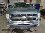 ✅ 2007 Chevrolet Silverado 2500HD 2LT • VIN: 1GCHK23677F540588 • Lot: 65809695. Wystawiony na Copart z przebiegiem 198 886 mil. Bezpłatny archiwum sprzedaży aukcyjnych z USA i szczegółowy raport historii pojazdu na DreamBid. Zdjęcie 5.