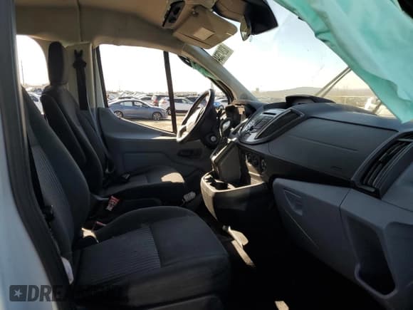 ✅ 2017 Ford Transit Passenger XL • VIN: 1FBZX2YG8HKA25748 • Лот: 82843534. Опубликован ранее на Copart с пробегом 115 282 миль. Бесплатный доступ к архиву аукционных продаж из США и подробный отчёт об истории автомобиля на DreamBid. Изображение 11.