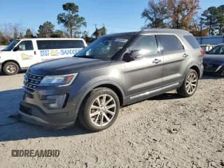 ✅ 2017 Ford Explorer Limited • VIN: 1FM5K8F84HGC07050 • Lot: 93003365. Wystawiony na Copart z przebiegiem 133 617 mil. Bezpłatny archiwum sprzedaży aukcyjnych z USA i szczegółowy raport historii pojazdu na DreamBid. Zdjęcie 1.