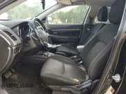 ✅ 2016 Mitsubishi Outlander ES • VIN: JA4AR3AU5GZ031998 • Lot: 64507135. Wystawiony na Copart z przebiegiem 117 459 mil. Bezpłatny archiwum sprzedaży aukcyjnych z USA i szczegółowy raport historii pojazdu na DreamBid. Zdjęcie 7.