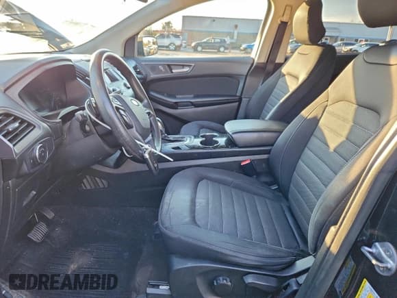 ✅ 2017 Ford Edge SE • VIN: 2FMPK4G98HBB30120 • Lot: 95931365. Wystawiony na Copart z przebiegiem 145 566 mil. Bezpłatny archiwum sprzedaży aukcyjnych z USA i szczegółowy raport historii pojazdu na DreamBid. Zdjęcie 7.