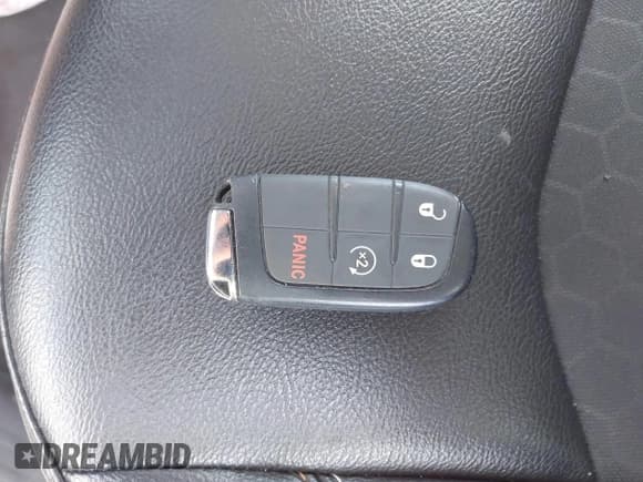 ✅ 2021 Jeep Compass Latitude • VIN: 3C4NJDBB6MT557478 • Lot: 43222716. Wystawiony na IAAI z przebiegiem 94 299 mil. Bezpłatny archiwum sprzedaży aukcyjnych z USA i szczegółowy raport historii pojazdu na DreamBid. Zdjęcie 11.