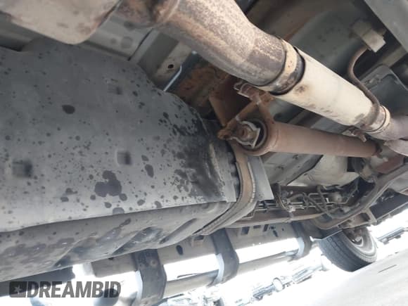 ✅ 2003 Ford F-250 XL • VIN: 3FTNX20L13MB44133 • Lot: 41662112. Listed on IAAI with 125,554 mi. Free auction sales archive from the USA and detailed vehicle history report at DreamBid. Image 21.