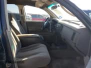 ✅ 2002 Dodge Dakota Sport • VIN: 1B7HL38X12S720072 • Лот: 43485947. Опубликован ранее на IAAI с пробегом 221 604 миль. Бесплатный доступ к архиву аукционных продаж из США и подробный отчёт об истории автомобиля на DreamBid. Изображение 5.