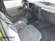 ✅ 2001 Chevrolet S-10 • VIN: 1GCCS195918111564 • Лот: 41360686. Опубликован ранее на IAAI с пробегом Не указан. Бесплатный доступ к архиву аукционных продаж из США и подробный отчёт об истории автомобиля на DreamBid. Изображение 5.