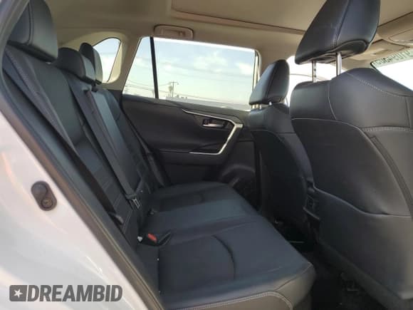 ✅ 2023 Toyota RAV4 Hybrid Limited • VIN: 4T3D6RFV6PU138459 • Lot: 91094305. Wystawiony na Copart z przebiegiem 27 952 mil. Bezpłatny archiwum sprzedaży aukcyjnych z USA i szczegółowy raport historii pojazdu na DreamBid. Zdjęcie 11.